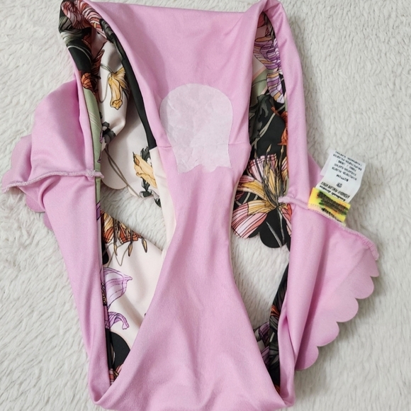 New!Agua Bendita Vitreo Penelope Scalloped Bikini Bottom - Picture 11 of 12